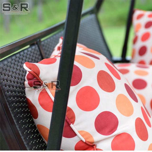 كرسي أرجوحة حديث من الروطان لل - مراجعة Garden Swing Chair وسعره