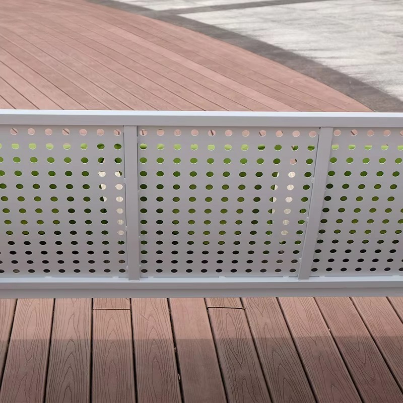 كرسي أرجوحة خارجي معلق للحديقة - مراجعة Garden Swing Chair وسعره