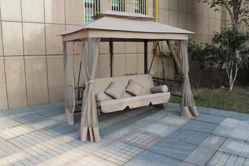 كرسي أرجوحة معلق للفناء مع مظل - مراجعة Garden Swing Chair وسعره